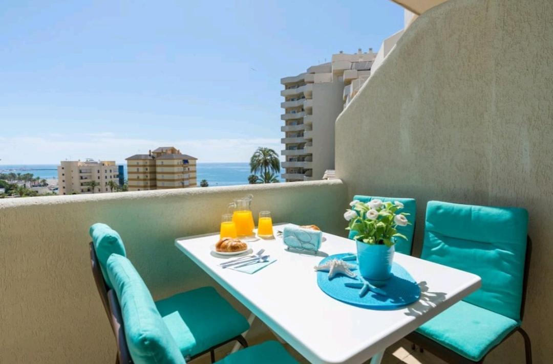 El Estudio De La Playa Benalbeach Vistas Al Mar เบนัลมาเดนา ภายนอก รูปภาพ