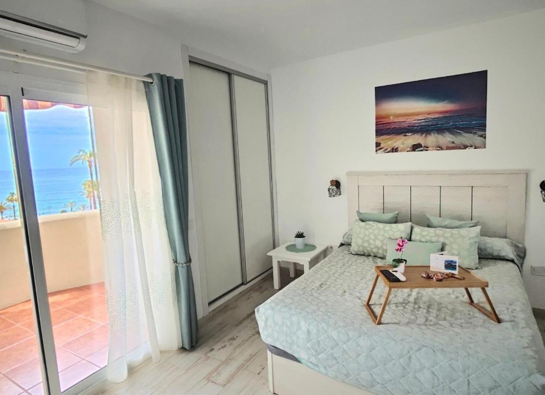 El Estudio De La Playa Benalbeach Vistas Al Mar เบนัลมาเดนา ภายนอก รูปภาพ