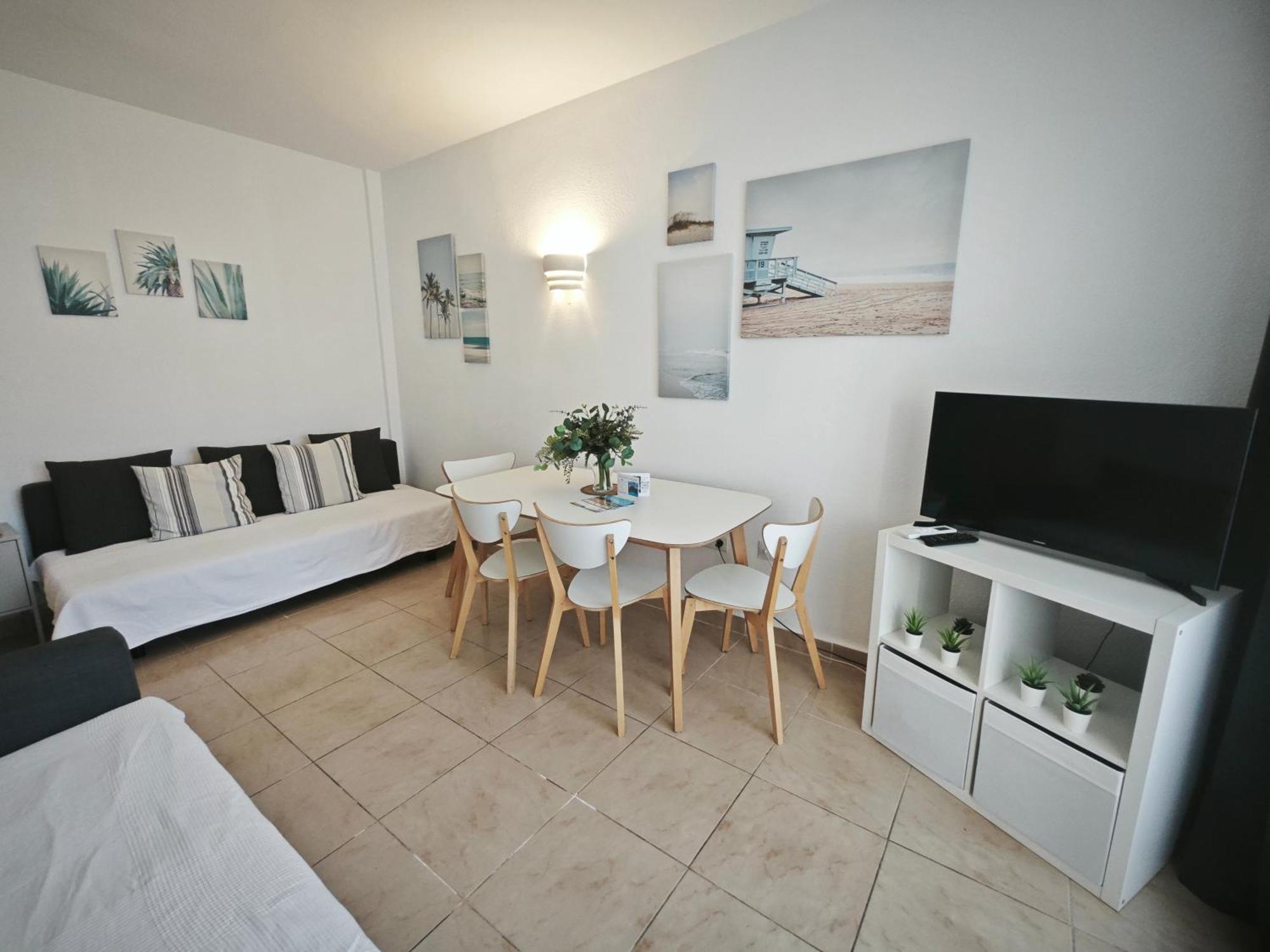 El Estudio De La Playa Benalbeach Vistas Al Mar เบนัลมาเดนา ภายนอก รูปภาพ