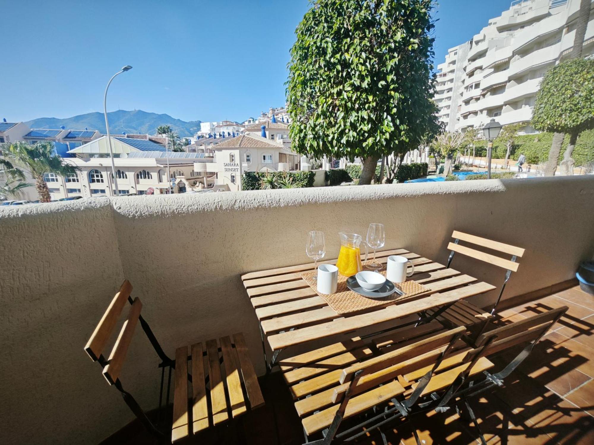 El Estudio De La Playa Benalbeach Vistas Al Mar เบนัลมาเดนา ภายนอก รูปภาพ